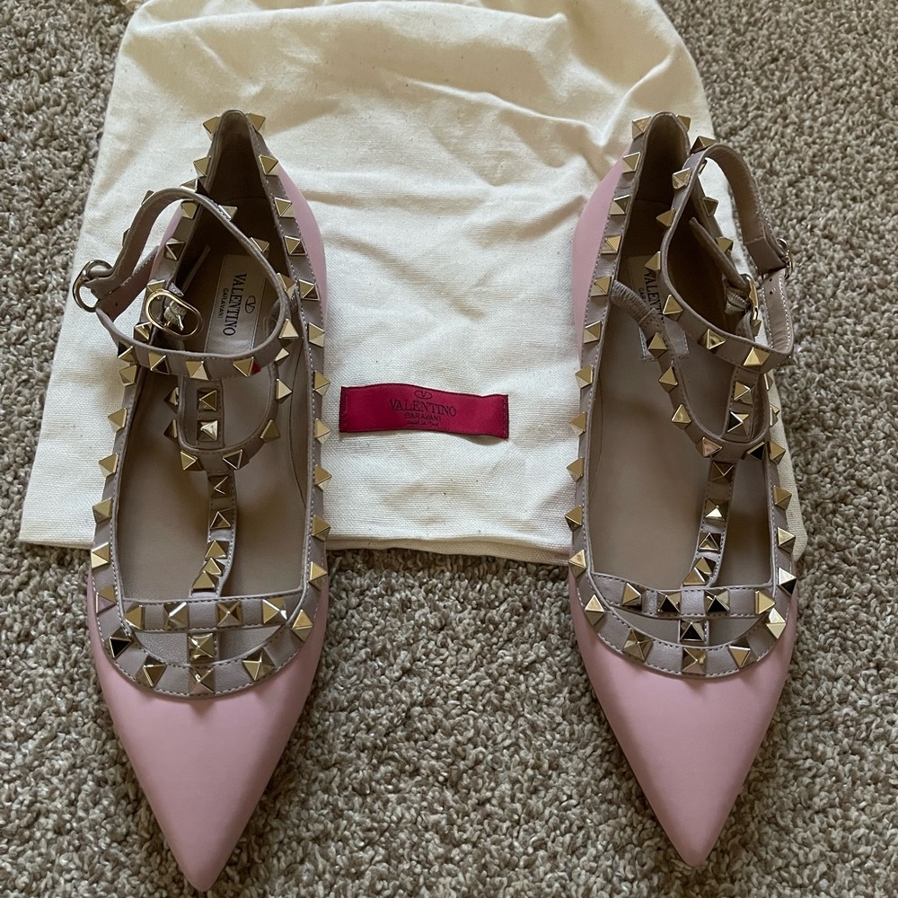 Valentino  Pink Studded Flats